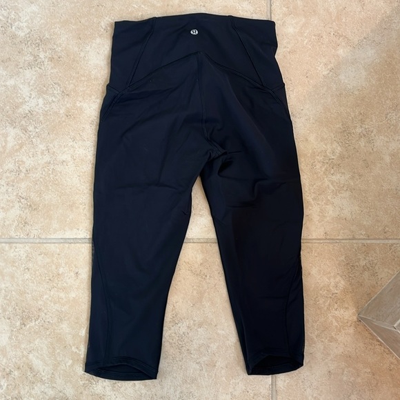 NWOT Lululemon black leggings - Picture 5 of 8